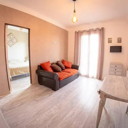 Location Maison De Maitre Villa Ponteilla