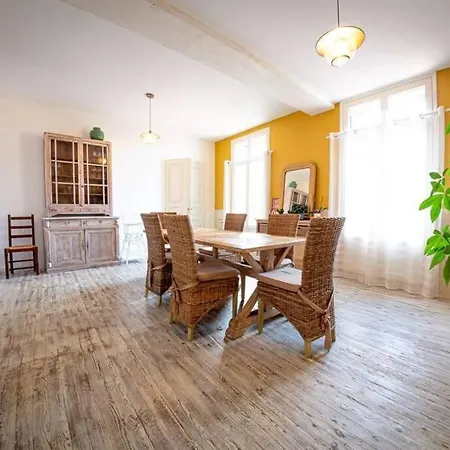 Location Maison De Maitre *